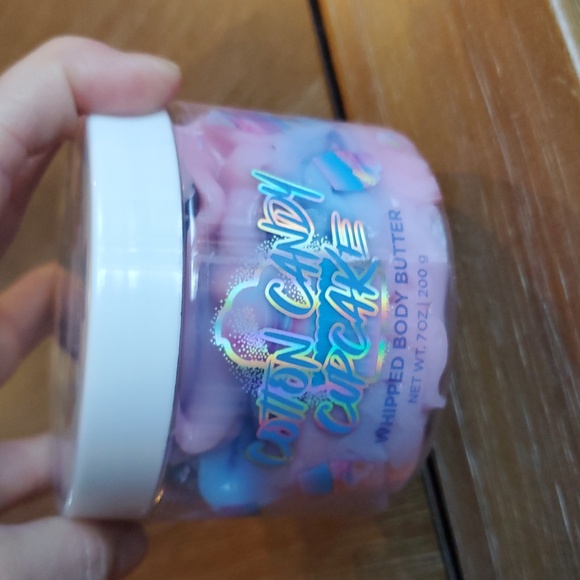 Cotton Candy Cupcake Body Butter - Candy Floss & Creamy Coconut - Picture 5 of 7